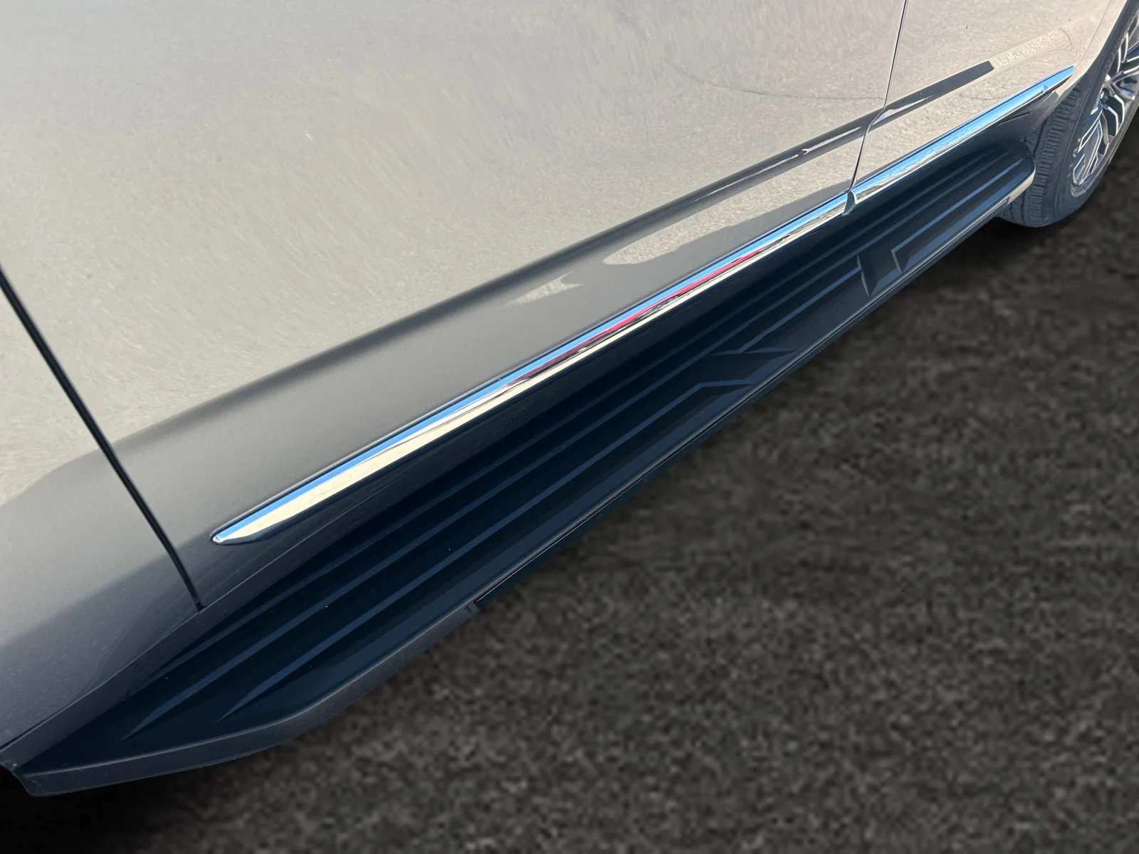 New 2026 Sterling Metallic GMC Elevation image 12