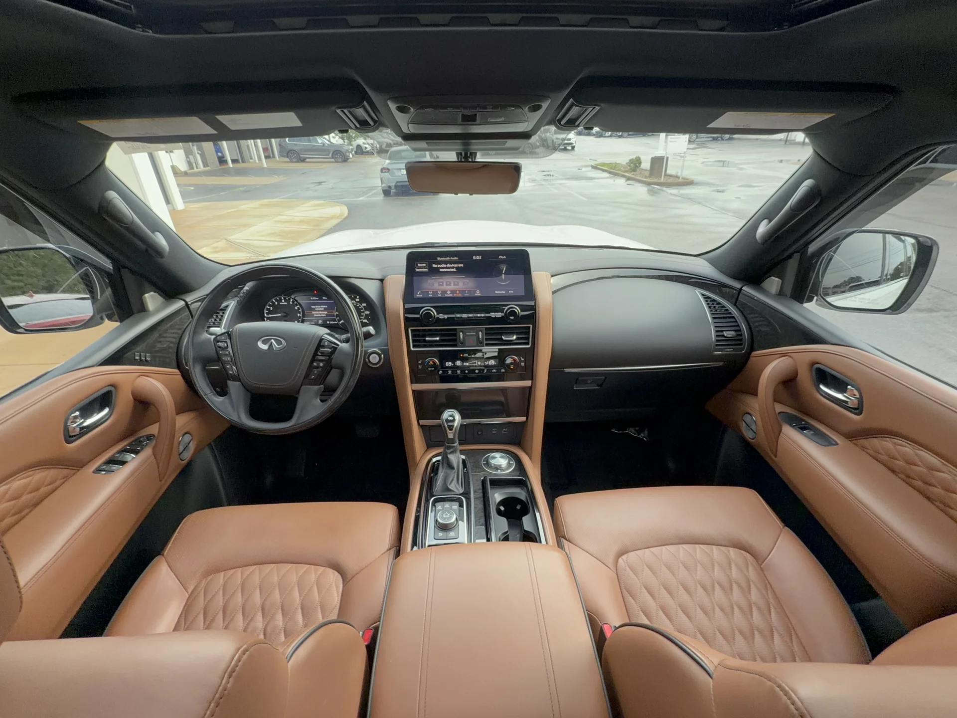 Used 2023 Moonstone White INFINITI Sensory image 13