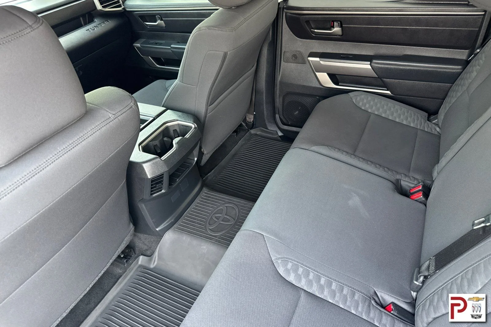 Used 2022 White Toyota SR5 image 14