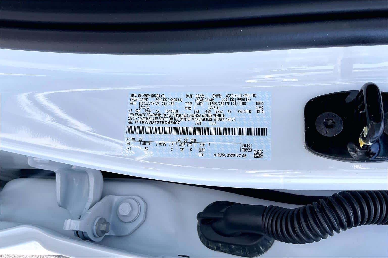 New 2026 Oxford White Ford XLT image 18