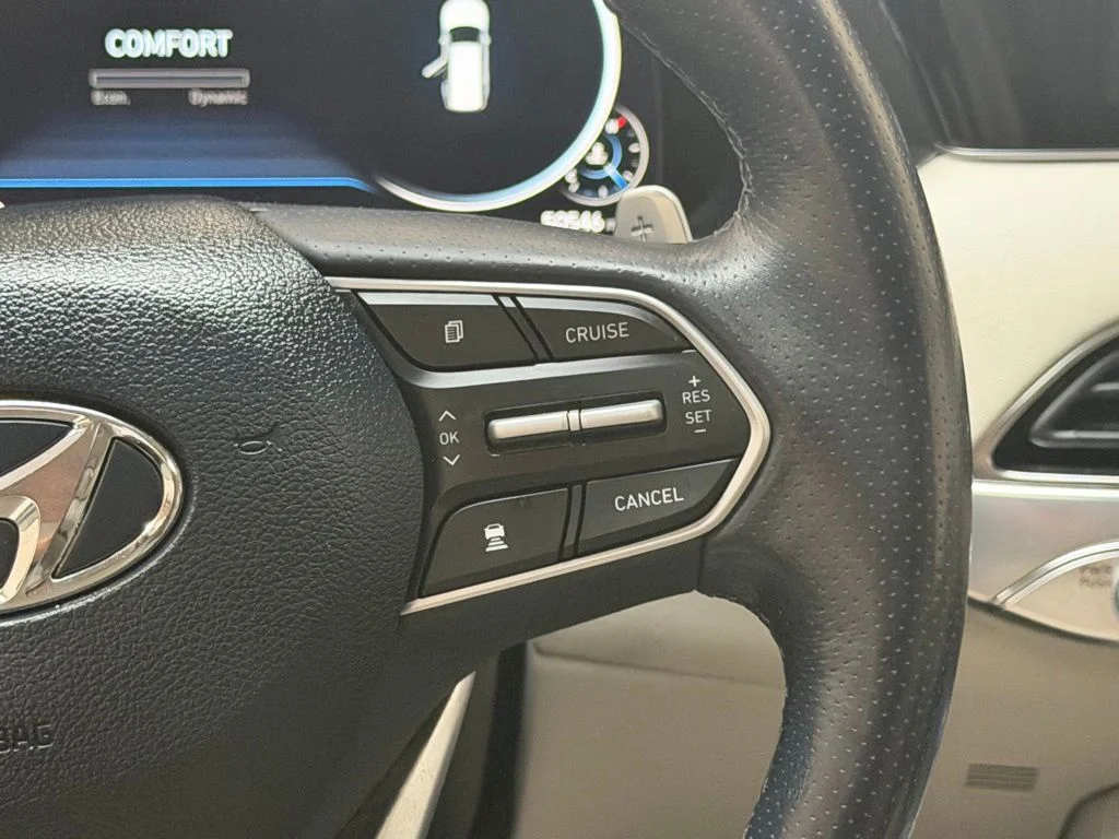 Used 2022 Gray Hyundai Calligraphy image 17