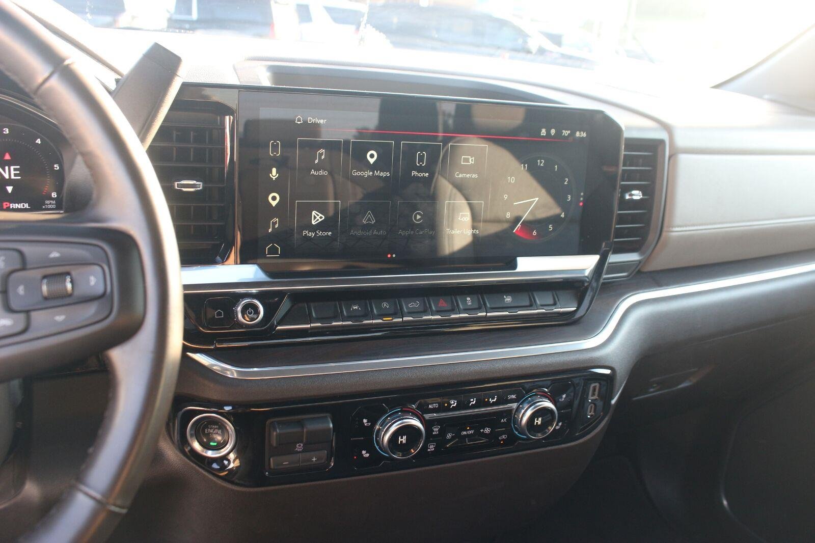 Used 2025 Onyx Black GMC SLT image 21