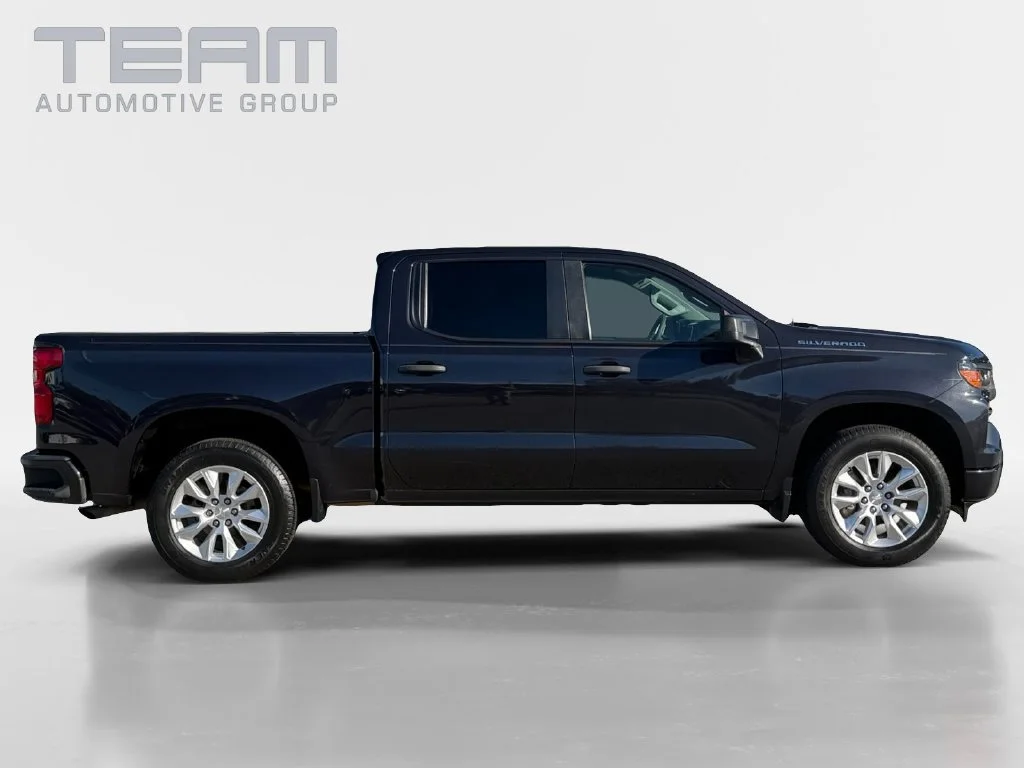 Used 2022 DARK ASH METALLIC Chevrolet Custom image 8