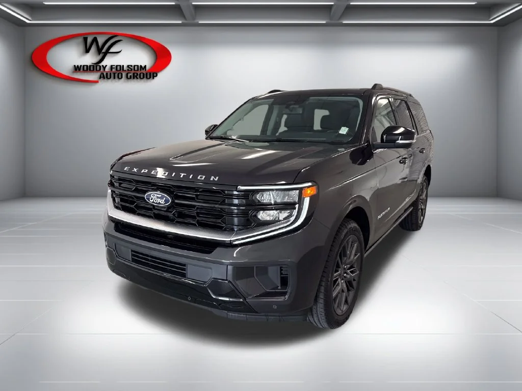 New 2027 Dark Matter Gray Metallic Ford Platinum image 3