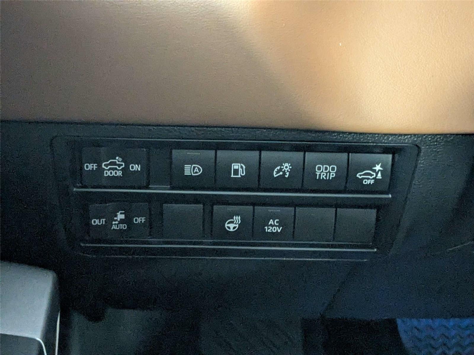 2024 Toyota Tundra 1794 Edition - Photo 17