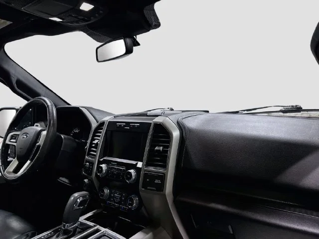 Used 2019  Ford XL image 22