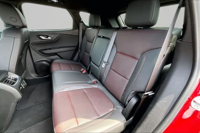 Used 2022 Red Chevrolet RS image 28