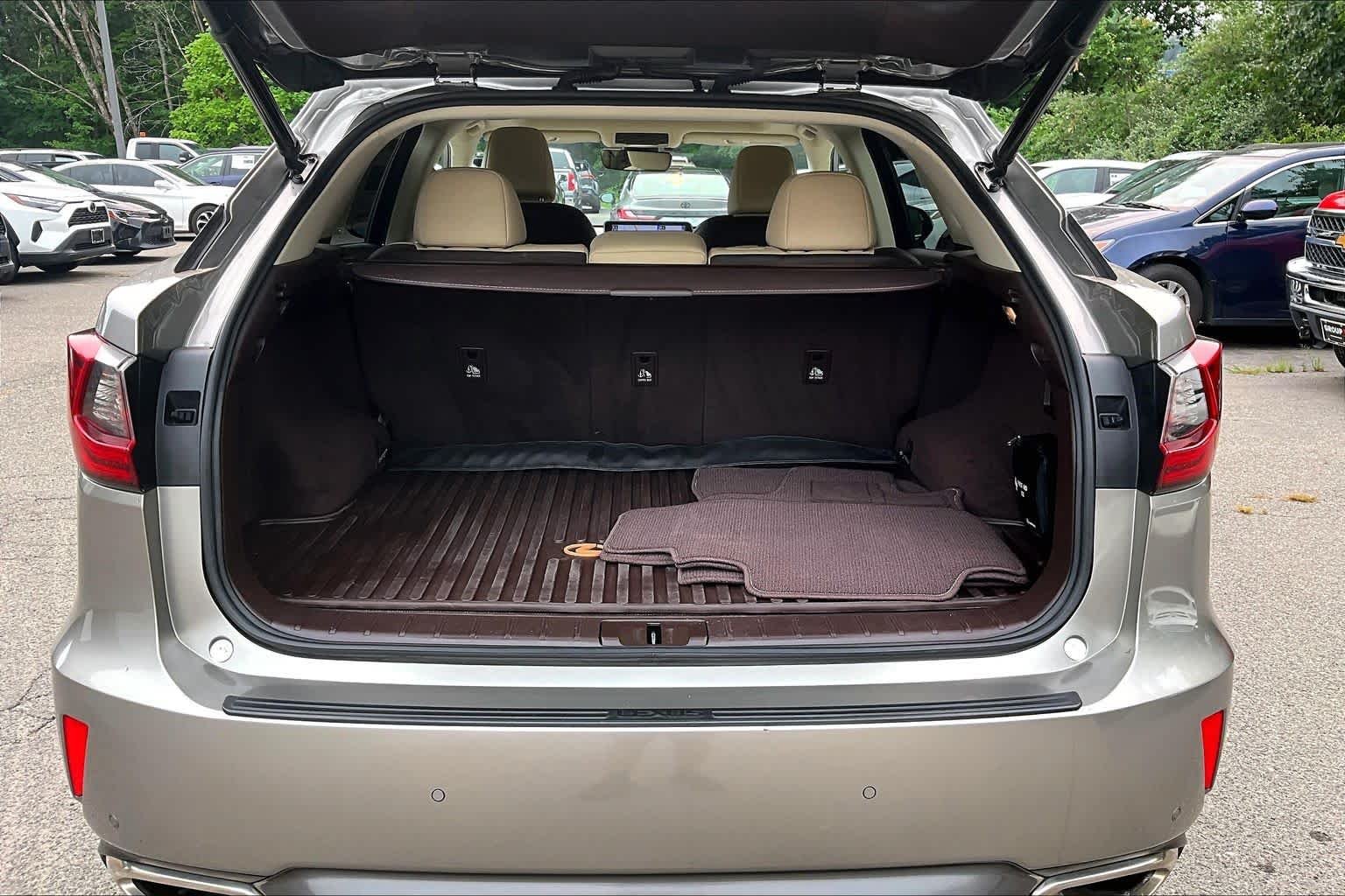 Used 2017 Atomic Silver Lexus  image 31