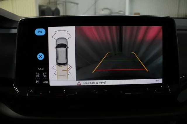 New 2026 Gray Volkswagen 2.0T SE w/Technology image 4