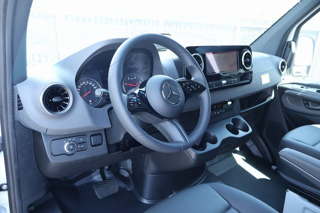 New 2026 Arctic White Mercedes-Benz Cargo 170 WB image 3