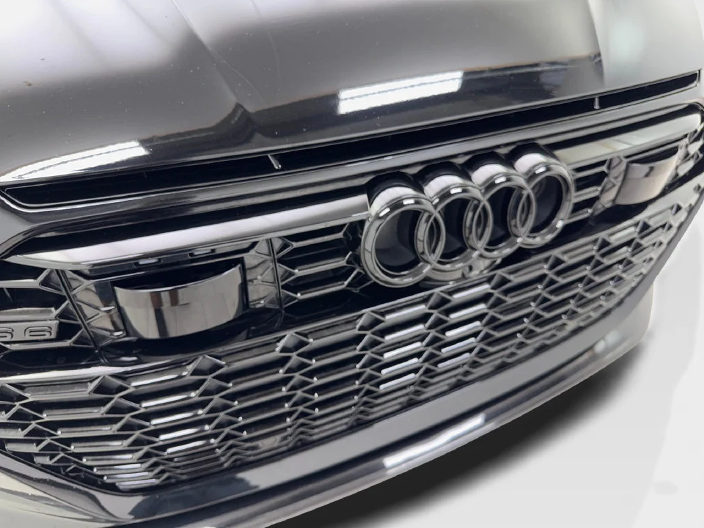Used 2022  Audi 4.2 image 25