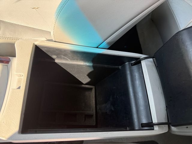 Used 2011 Silver Toyota Limited image 30