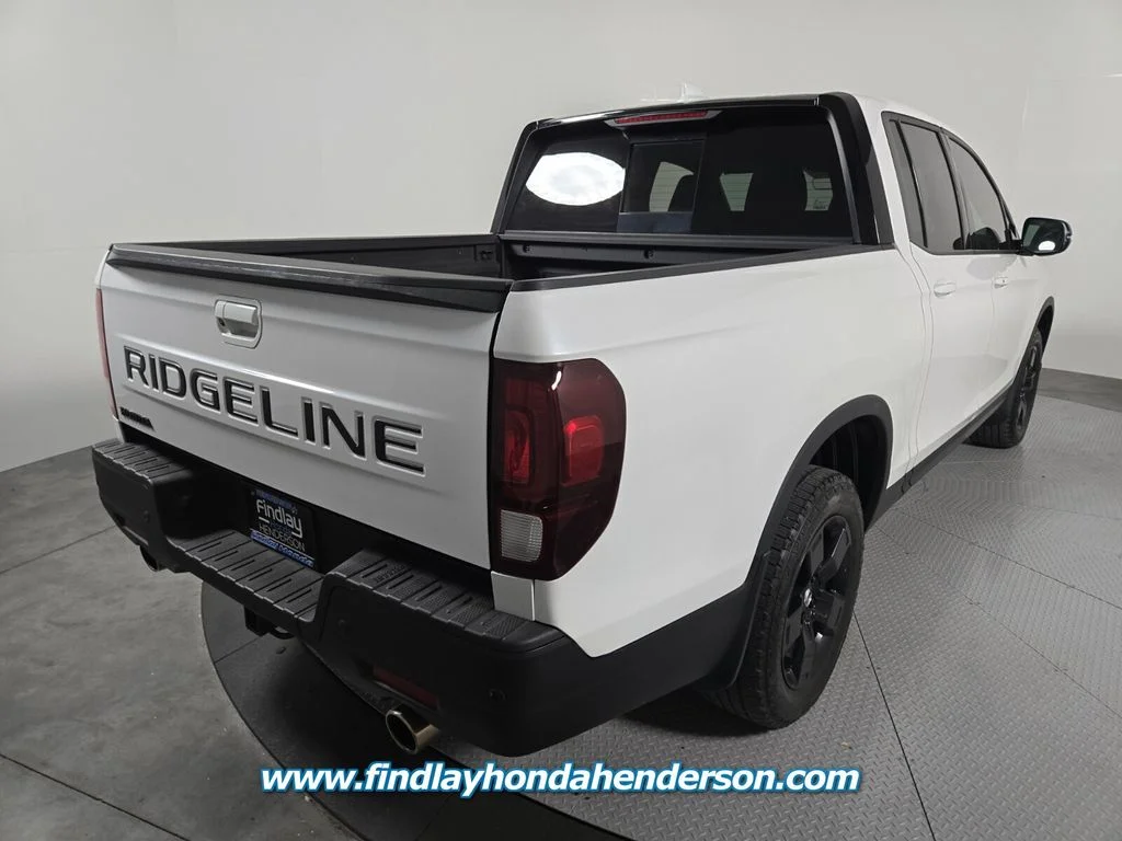 Certified Used 2024 Platinum White Pearl Honda Black Edition image 6