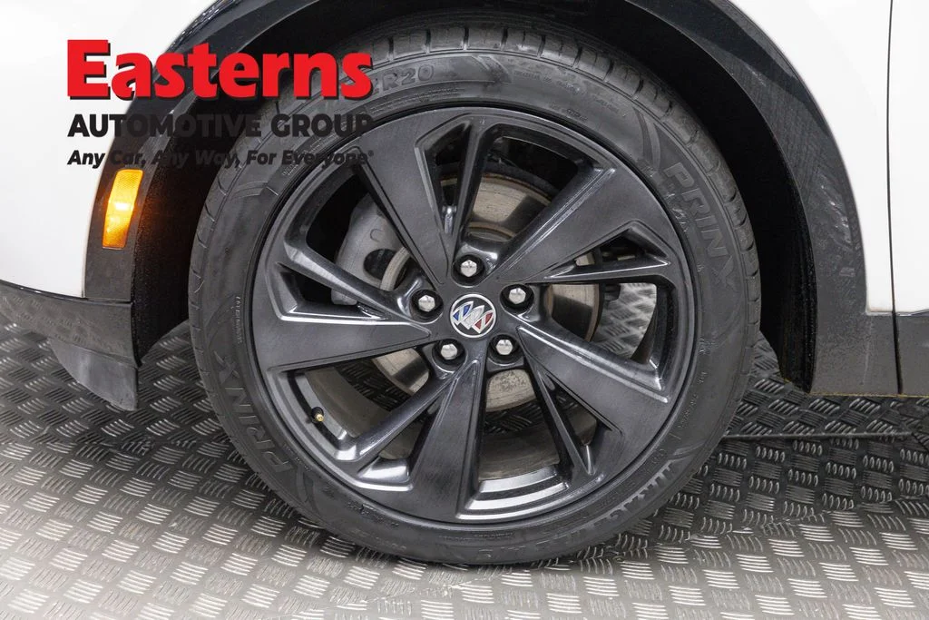 Used 2023 White Buick Essence image 33