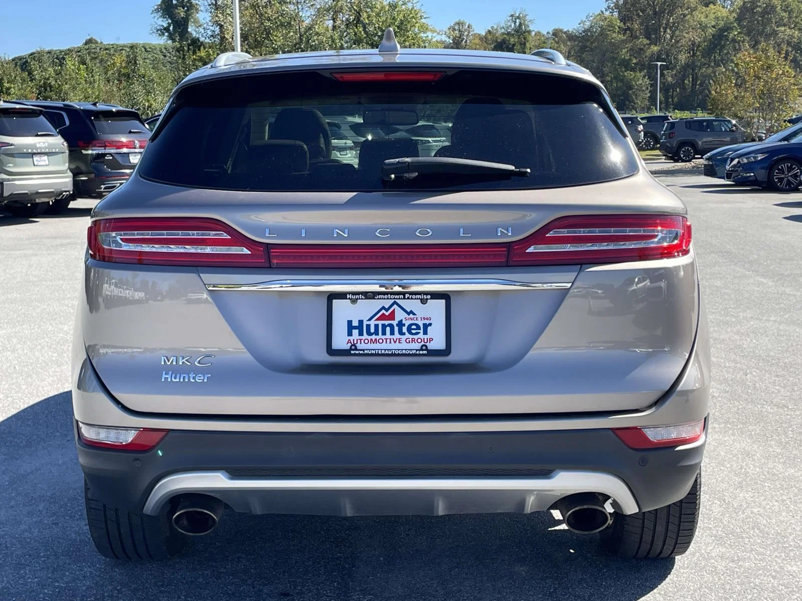 Used 2019 Iced Mocha Metallic Lincoln Reserve image 26