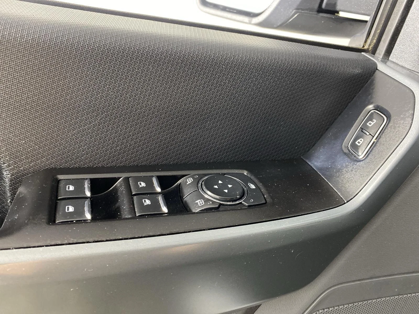 Used 2022 Iconic Silver Ford XLT image 14