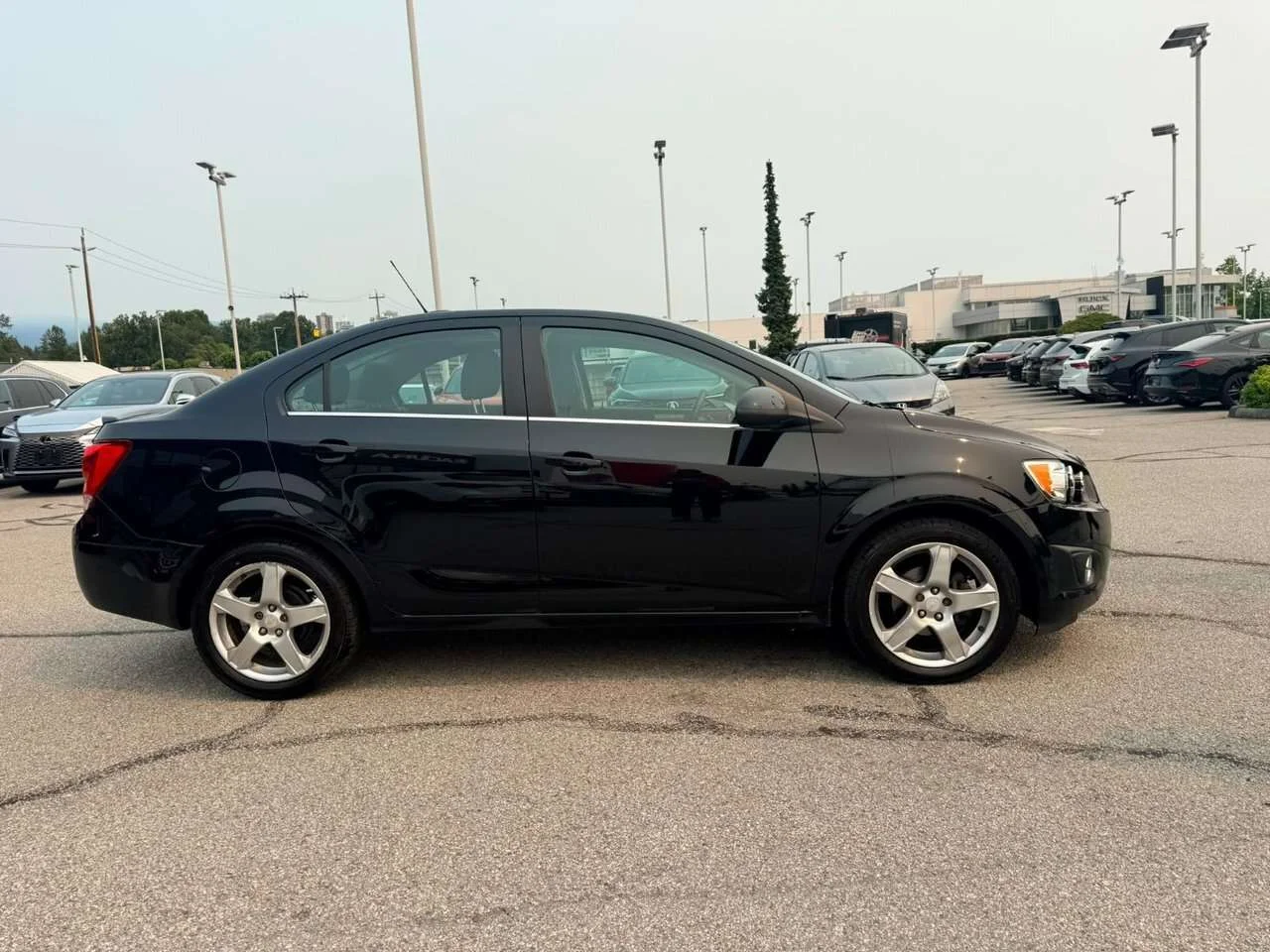 Used 2016 Mosaic Black Metallic Chevrolet Sedan LT - 6AT Dilawri Certified   Local BC   Clea image 6