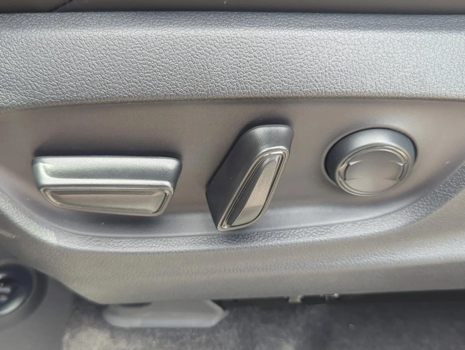Used 2026 Heavy Metal [Gray] Toyota XLE Plus image 12