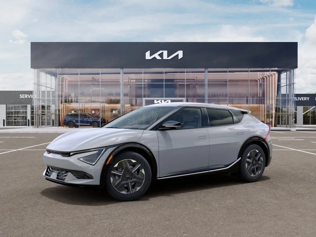 New 2026 Wolf Gray Kia LIGHT image 2