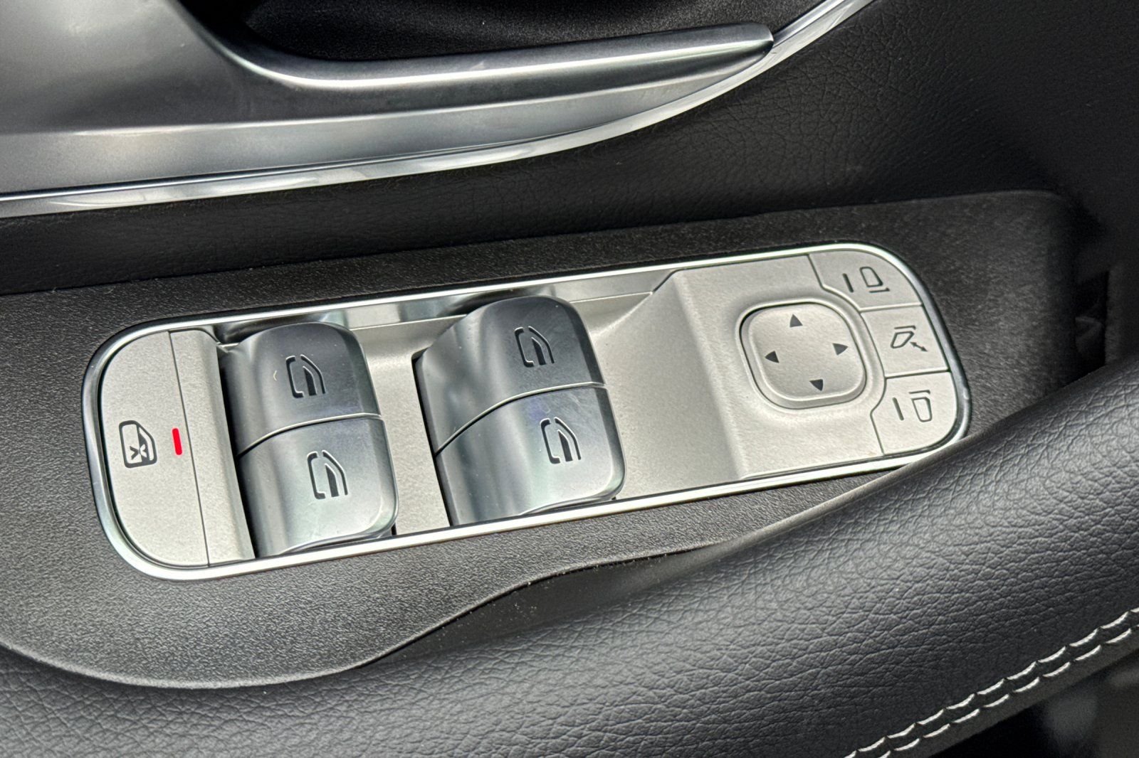 New 2026 Selenite Grey Metallic Mercedes-Benz GLE 350 image 27