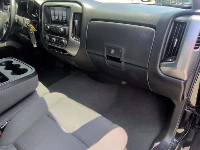 Used 2019 BLACK Chevrolet LT image 28
