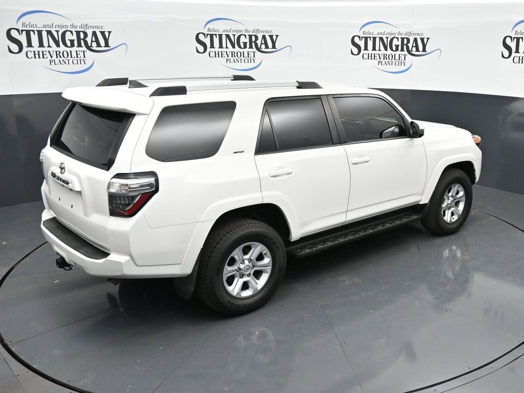 Used 2020 White Toyota SR5 image 24