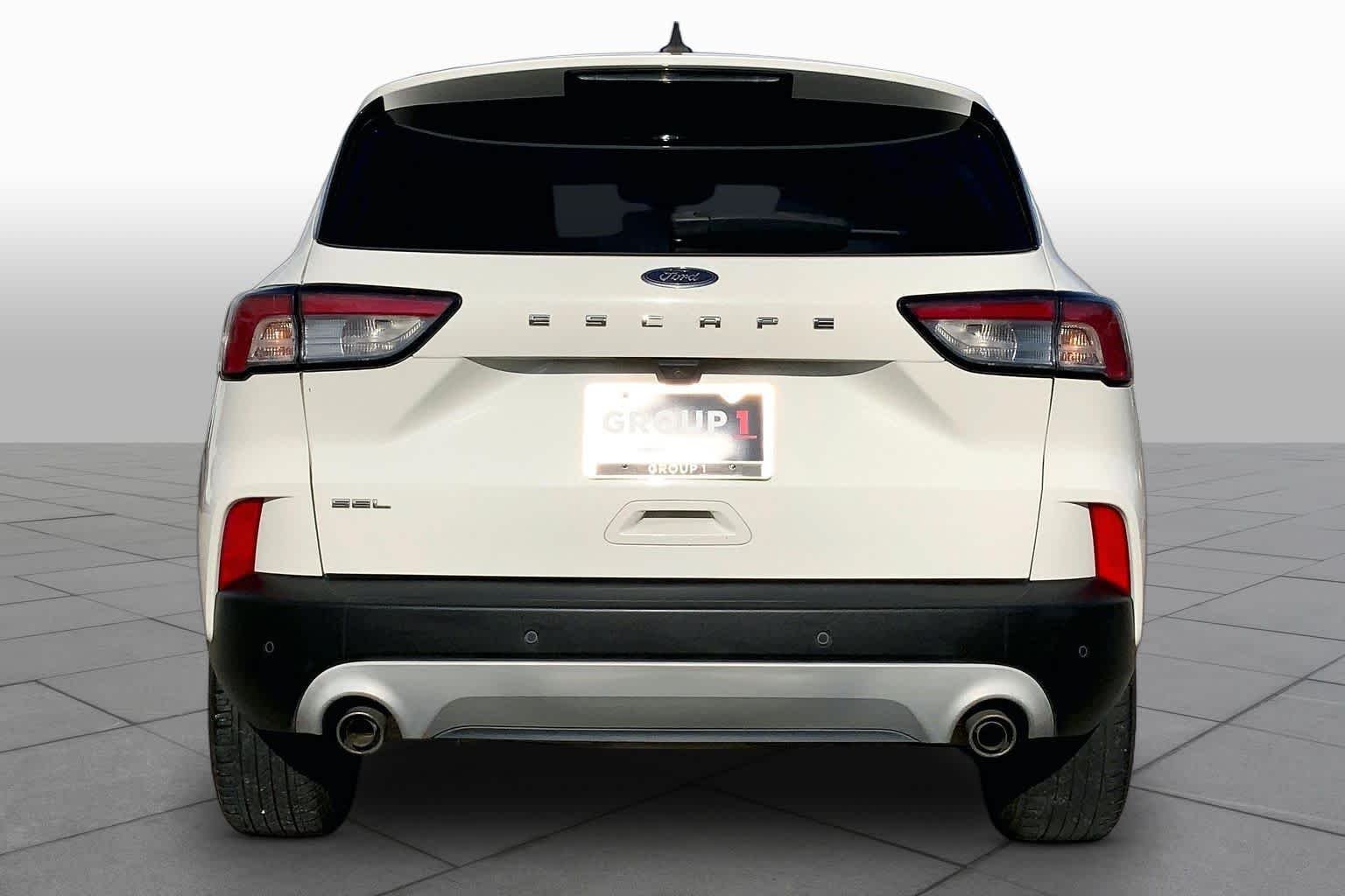 Used 2022 Star White Metallic Tri-Coat Ford SEL image 5