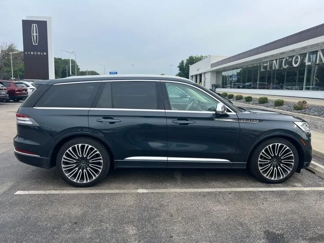 Certified Used 2020 Blue Lincoln Black Label image 2