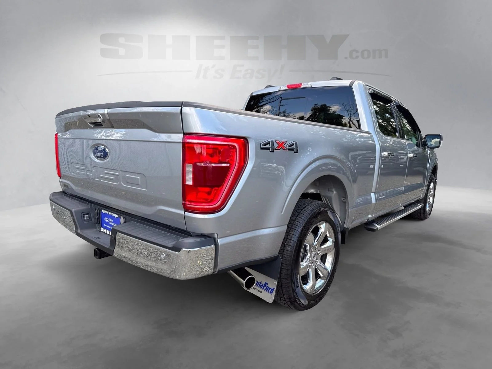 Certified Used 2023 Iconic Silver Metallic Ford XLT image 15