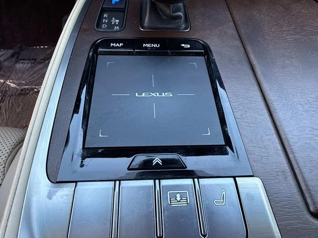 Used 2019  Lexus 500 Base image 37