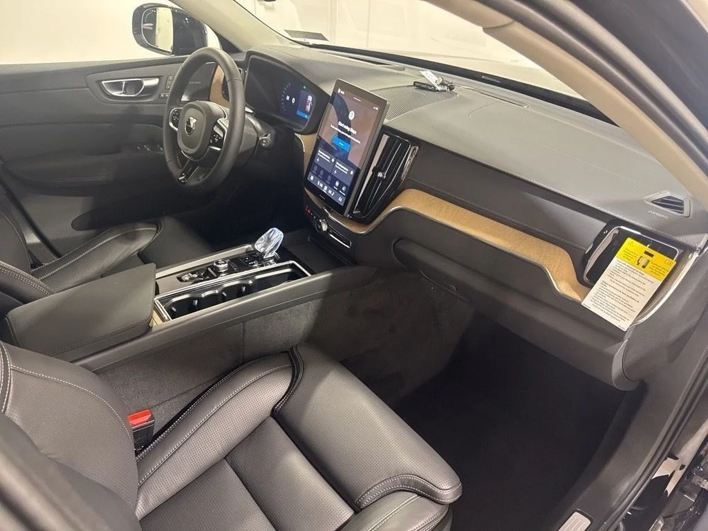 New 2026 Onyx Black Metallic Volvo T8 Ultra image 27