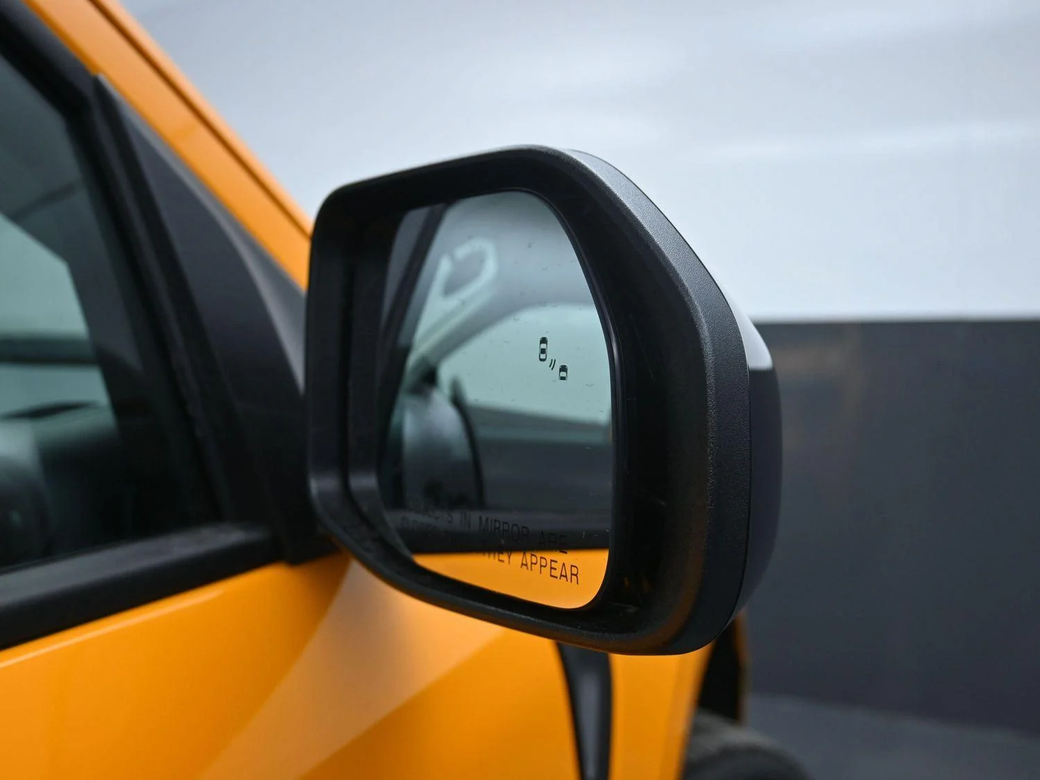 New 2026 Orange Fury Metallic Tri-Coat Ford XLT image 8