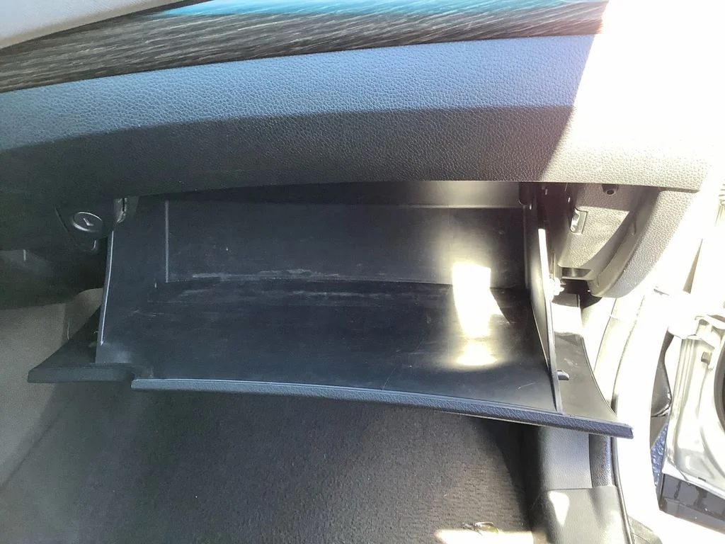 Used 2018 Silver Hyundai 2.4 Base image 24