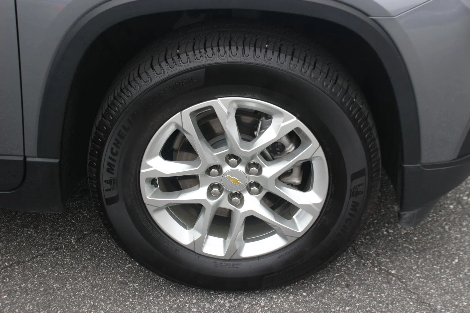 Used 2020 SATIN STEEL METALLIC Chevrolet LS image 34