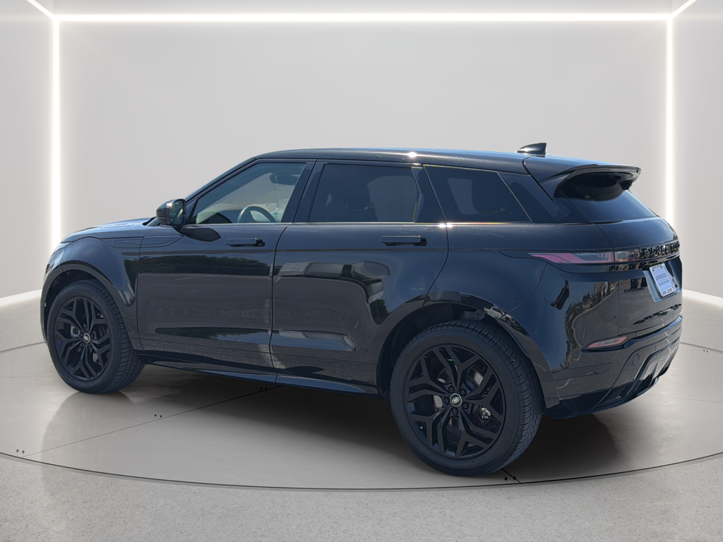 Used 2022 Black Land Rover Dynamic image 14