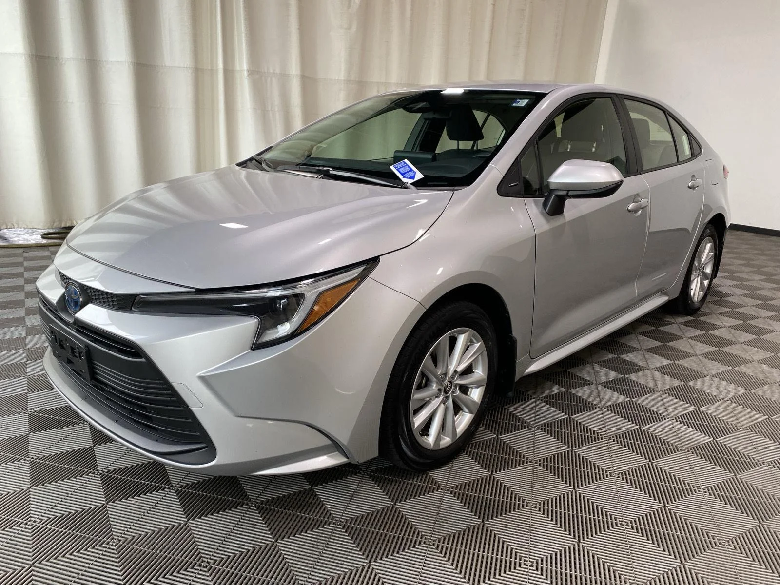 Used 2024 Classic Silver Metallic Toyota Hybrid LE image 3