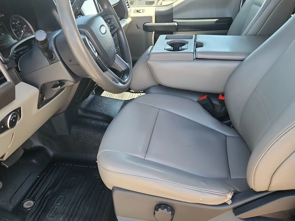 Used 2022 White Ford XL image 7