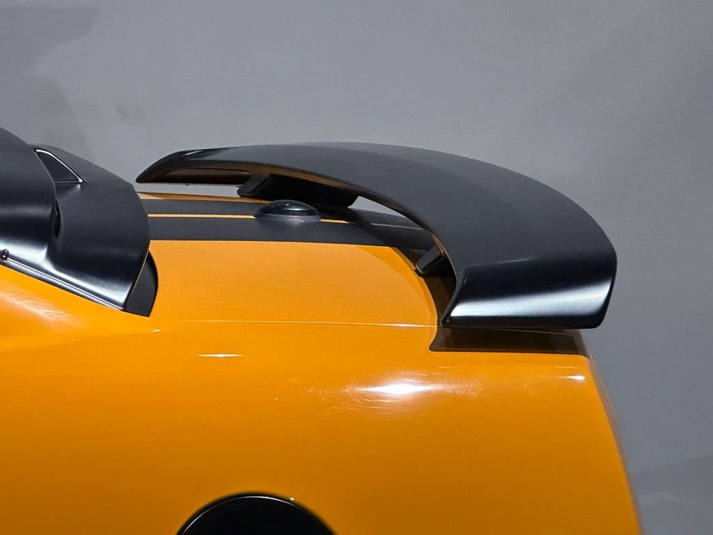 Used 2007 Orange Ford  image 14