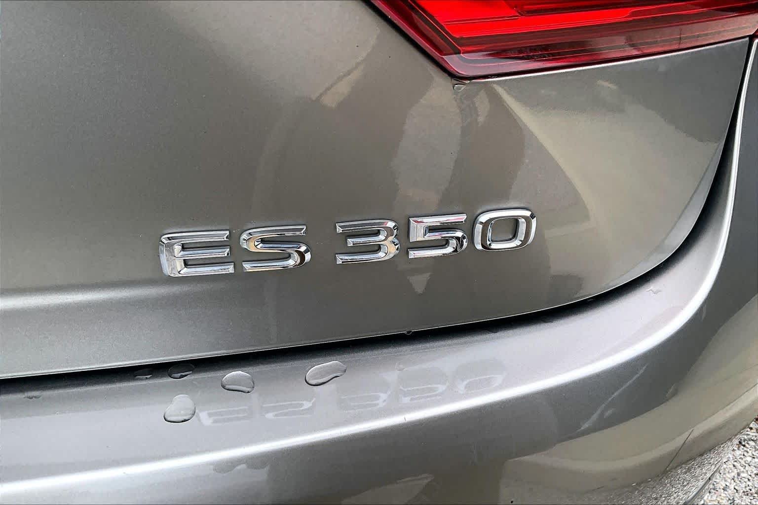Used 2017 Atomic Silver Lexus  image 32