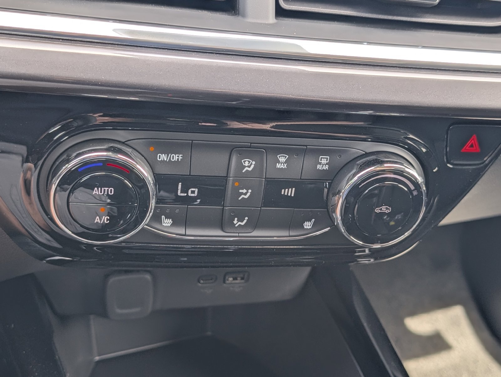 2026 Chevrolet Trax Activ - Photo 14