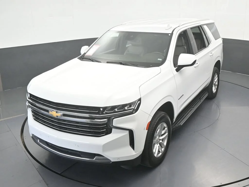 Used 2024 Summit White Chevrolet LT image 44