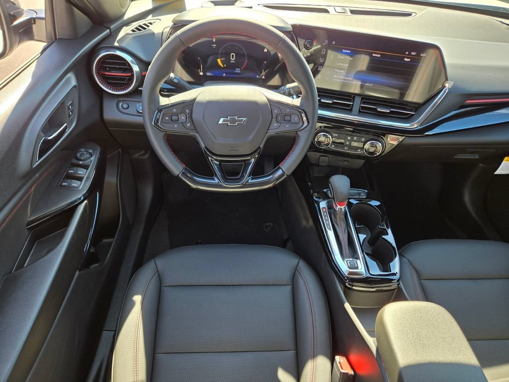 2026 Chevrolet Trax RS - Photo 8