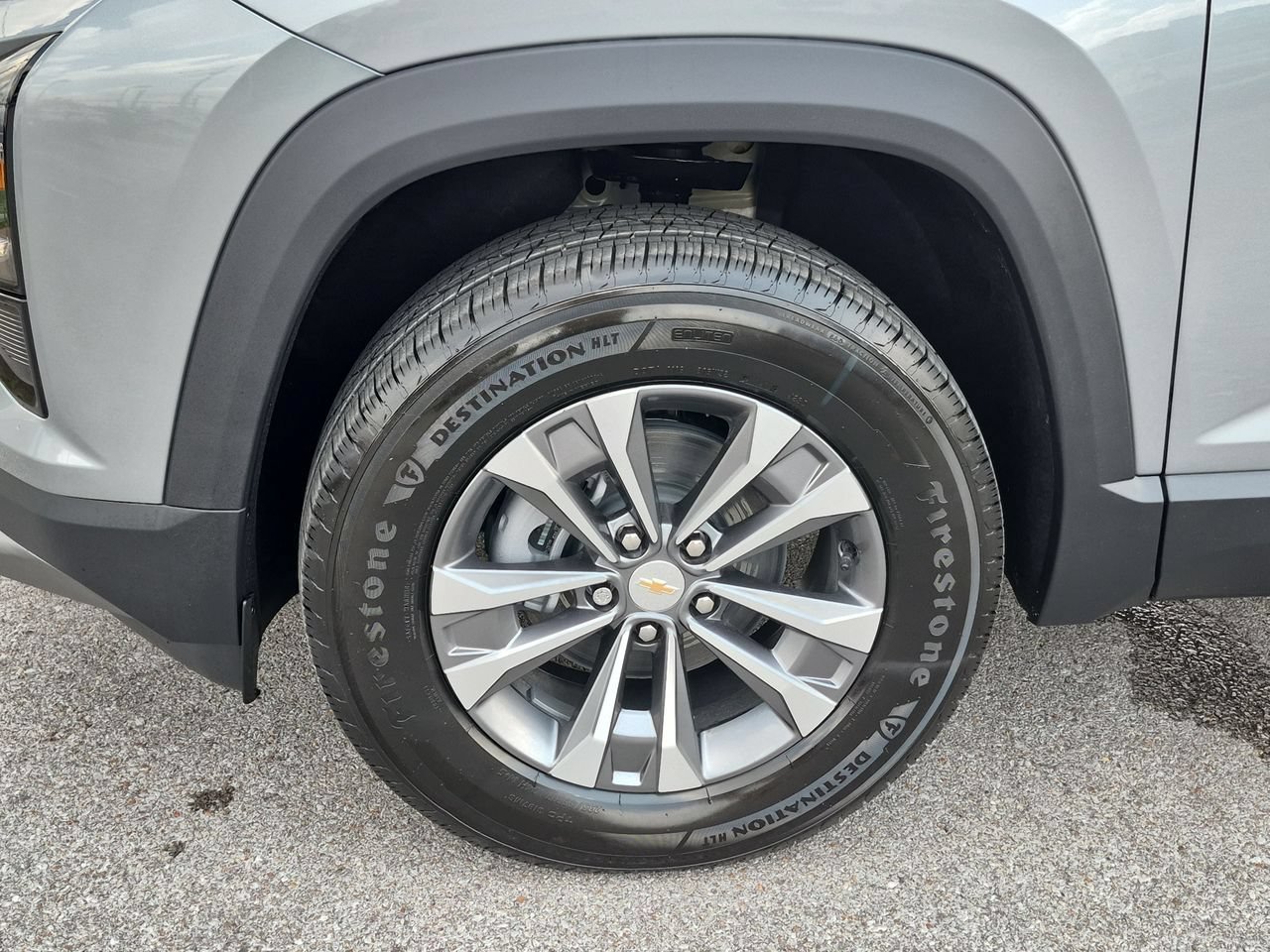 2027 Chevrolet Equinox LT - Photo 32