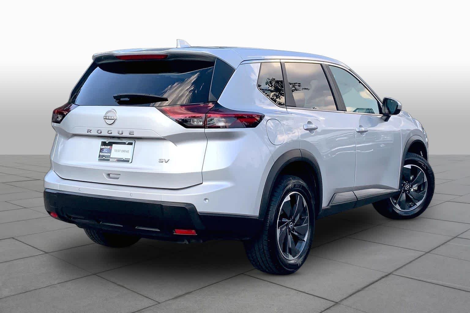 Used 2024 Brilliant Silver Metallic Nissan SV image 13