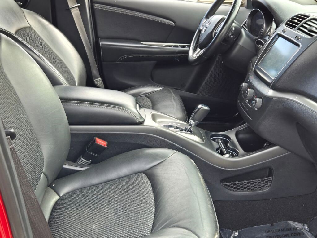 Used 2019 Dodge Journey Crossroad with VIN 3C4PDCGG4KT716266 for sale in Elmhurst, IL