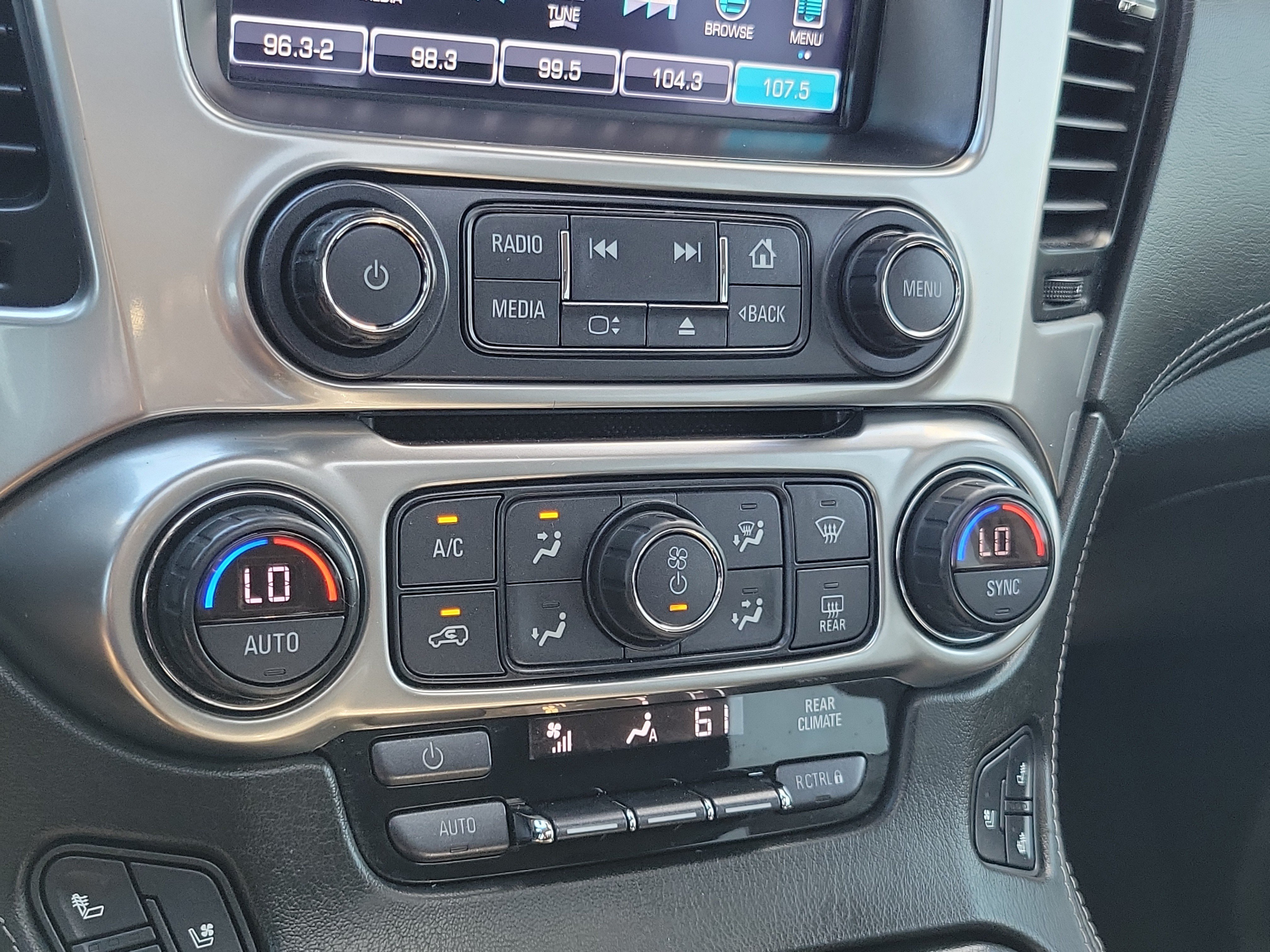 Used 2019 Blue Chevrolet Premier image 30