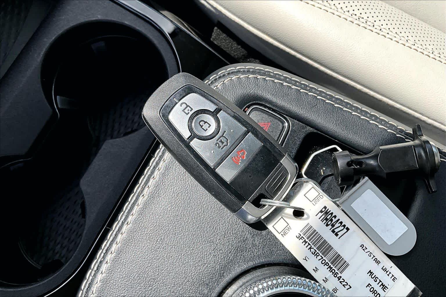 Used 2023 Star White Ford Premium image 14