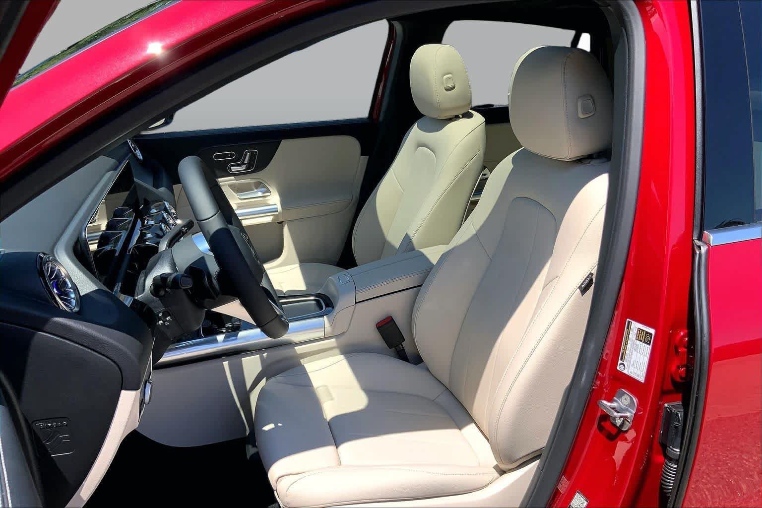 New 2026 MANUFAKTUR Patagonia Red Metallic Mercedes-Benz GLA 250 image 12