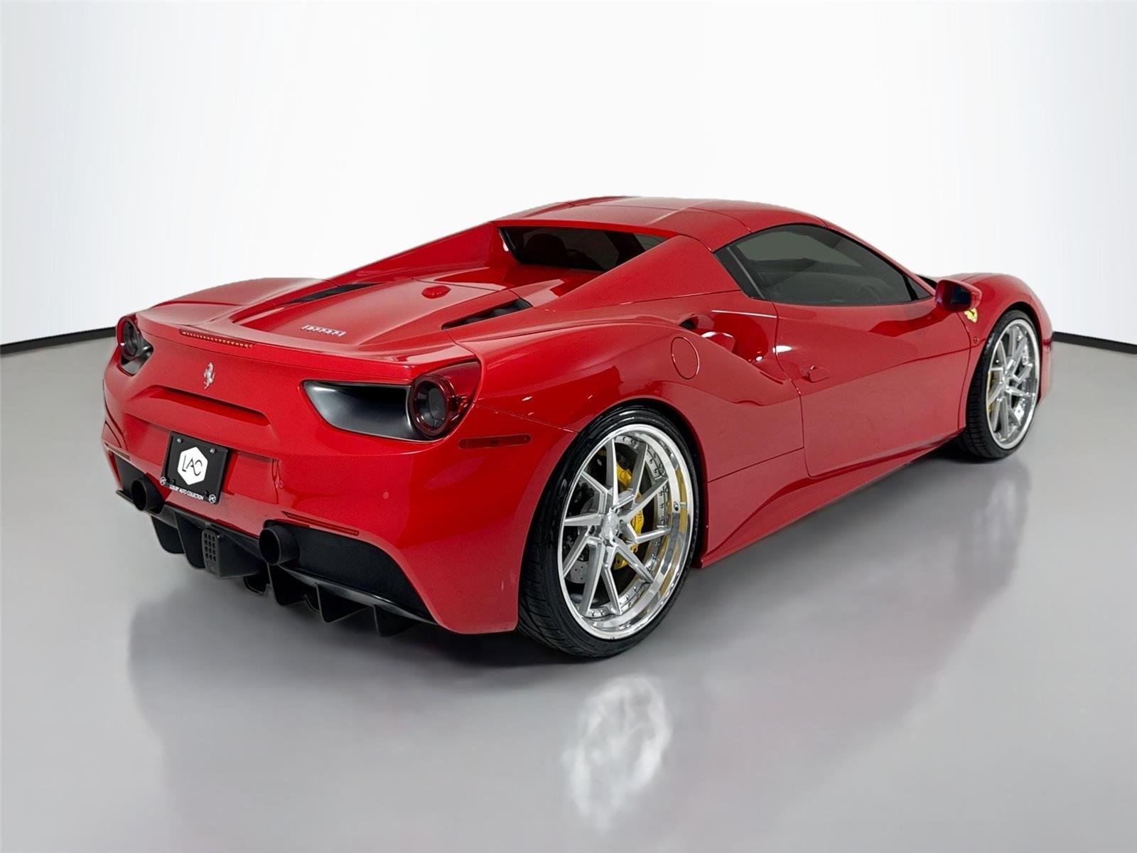 Used 2017 Rossa Corsa Ferrari  image 40