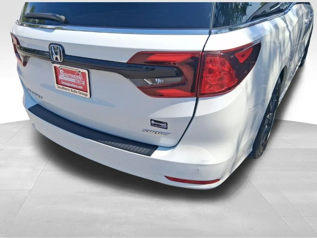 Used 2023  Honda Sport image 10